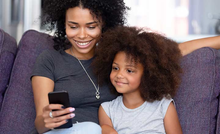 mom-daughter-virtual